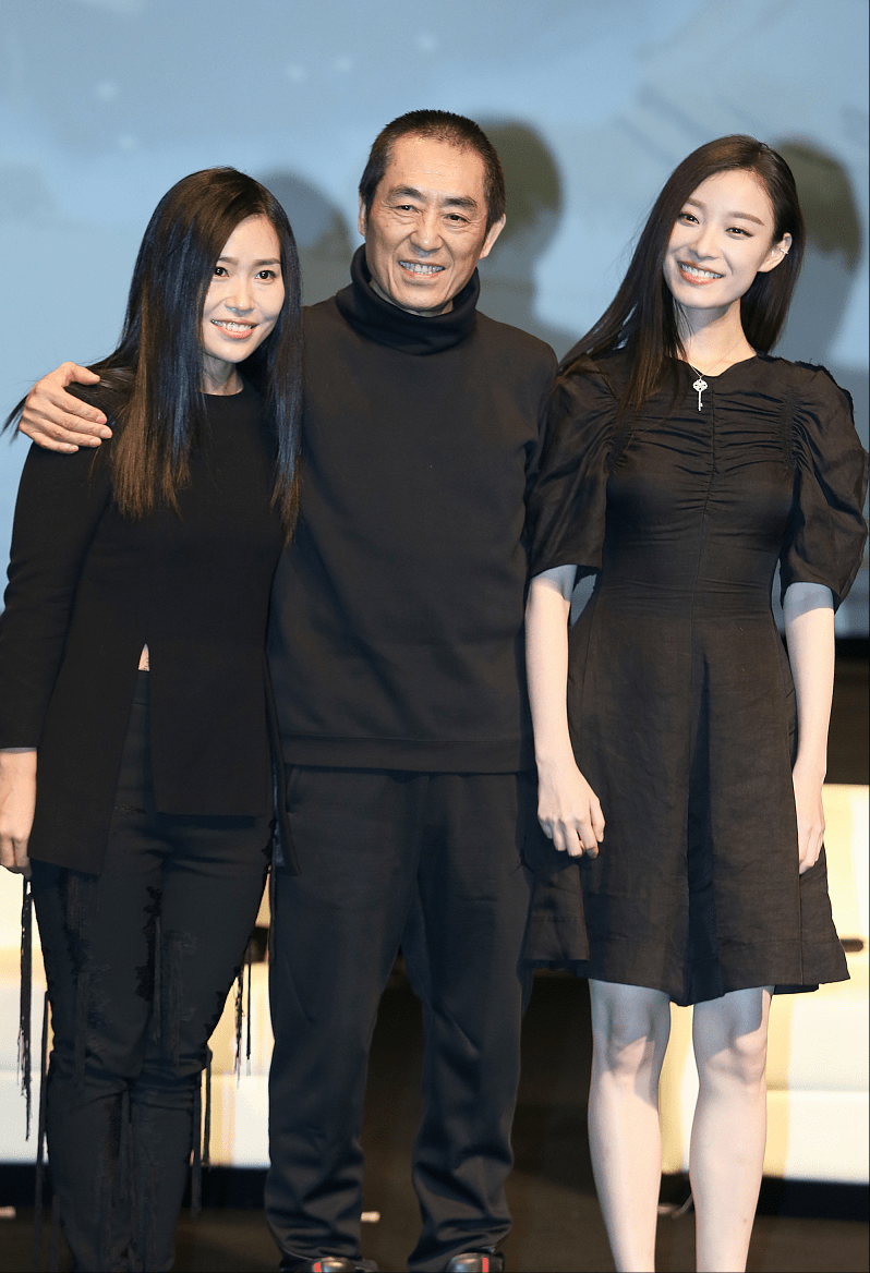 何穗陈伟霆同框身高 7d3755cc38fe42b28f6b4284b616b186.png