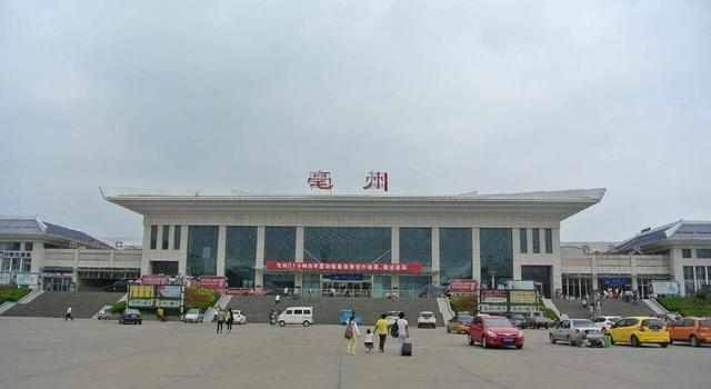 亳州人均gdp_亳州学院(2)