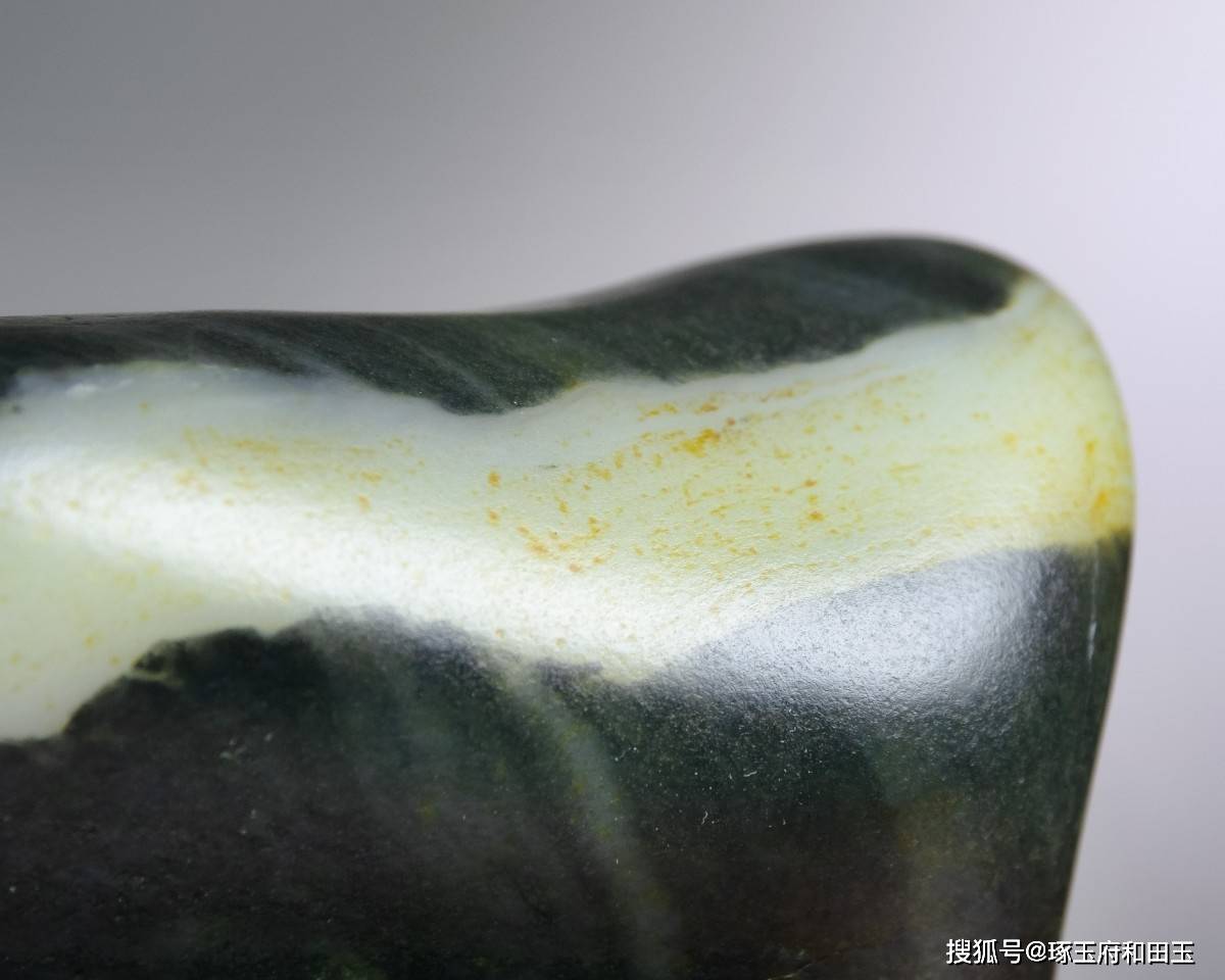 为什么和田玉籽料原石才是最好的新疆和田玉籽料原石有收藏价值