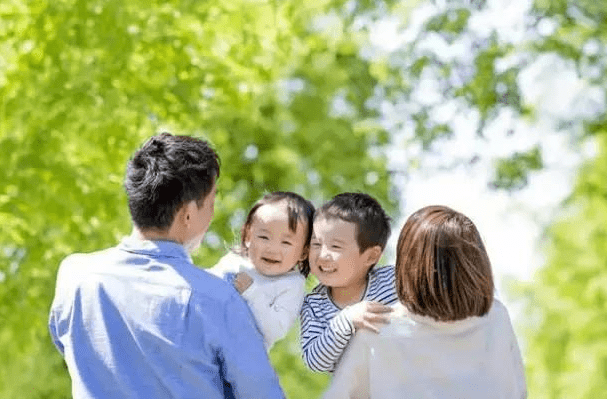 如何带孩子工作两不误 856cf21bfff144a68f6e796e804cc0e8.png