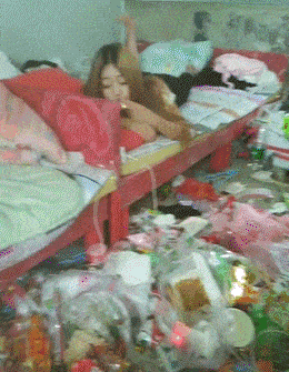 原创
开心一刻:和老公订过亲后,他每天下了班来我家找我
