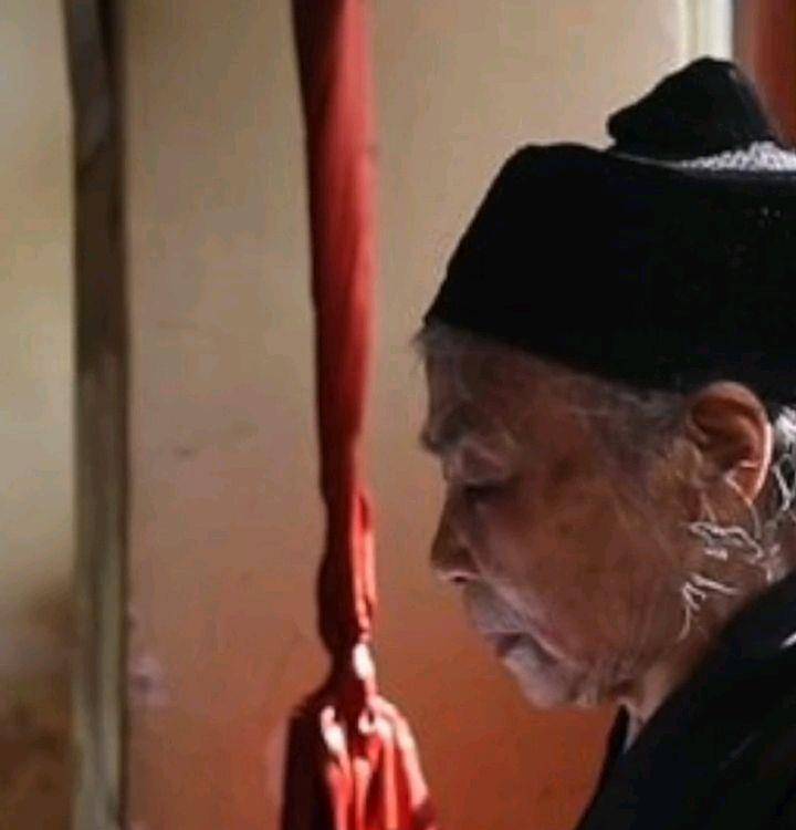 她很穷,却是人间的活菩萨,默默地救活养大72个被人扔掉的孩子