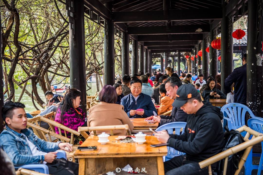 适合养老的三座省会级城市，位于四川云南重庆，退休后就去旅居