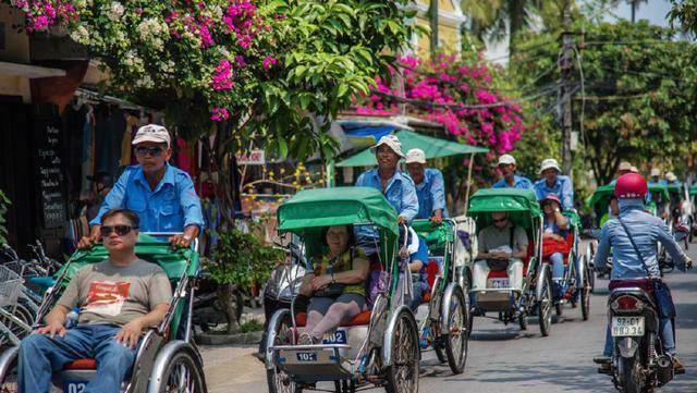 越南最危险的交通工具！叫“客先死”，但游客都喜欢！