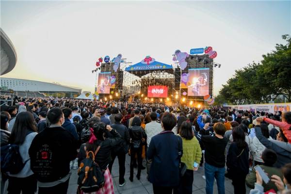 耳机|派美特2020福州草莓音乐节再次将新青年音乐+潮文化玩出新高度！