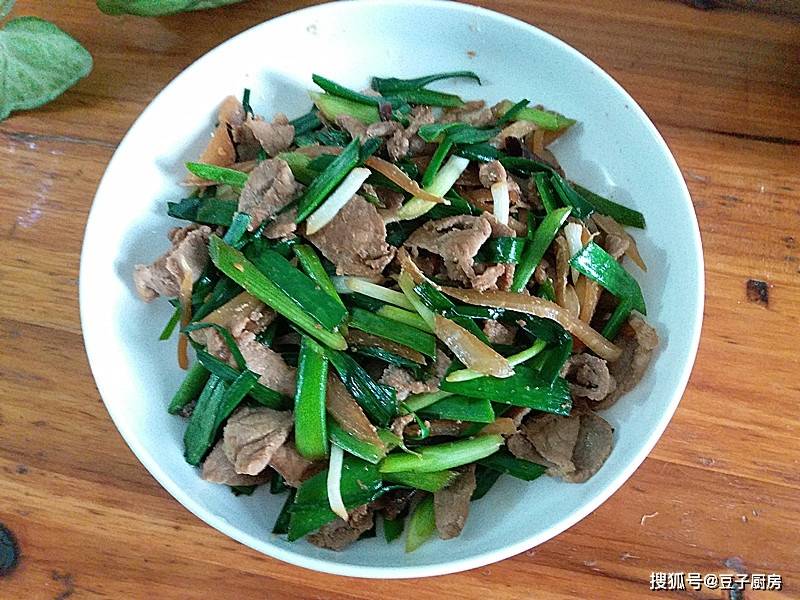 猪肉和它一起炒,寒冬最该吃,祛寒暖胃消食杀菌,早吃早受益
