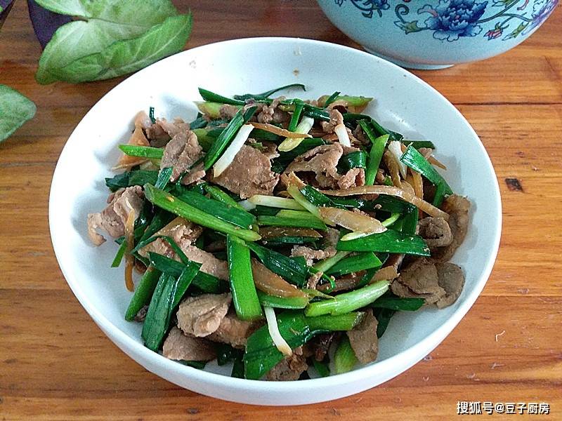 猪肉和它一起炒,寒冬最该吃,祛寒暖胃消食杀菌,早吃早受益
