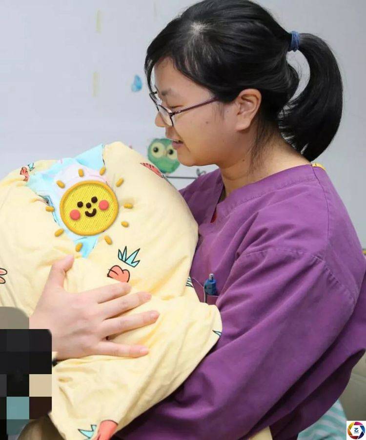 几个月出生的宝宝不用住保温箱 691a3dca7a7c4ceb8db8b6f03425acb7.jpeg