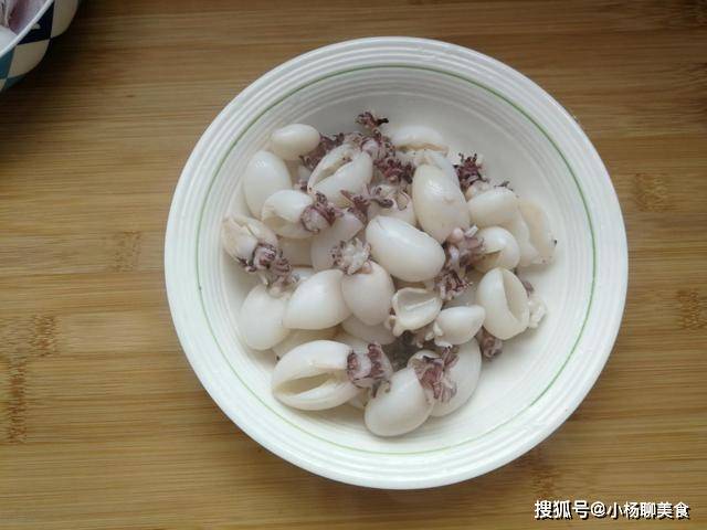 2f200cc76a184b6a8c15ad666f0fe967.jpeg