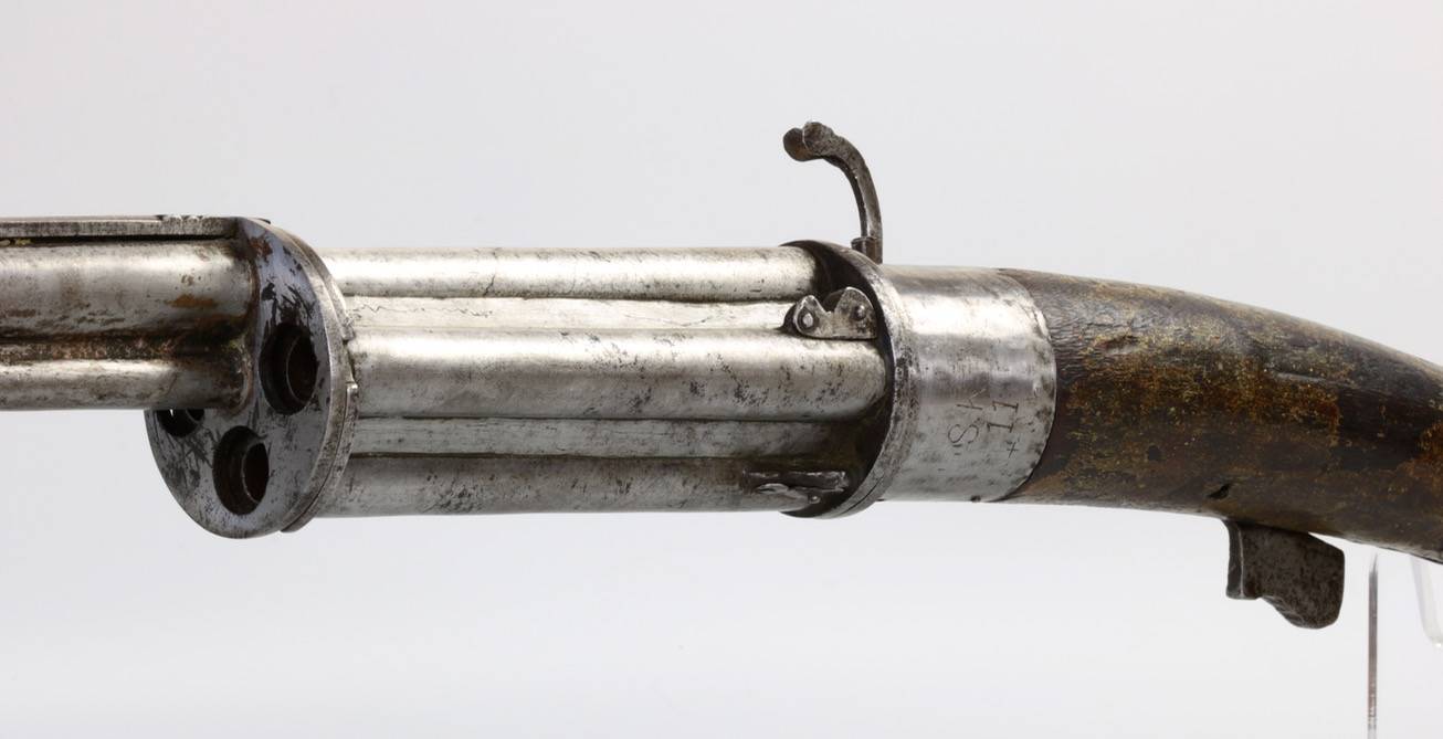 原创四点一线瞄准?17世纪的印度4膛转轮火绳滑膛枪