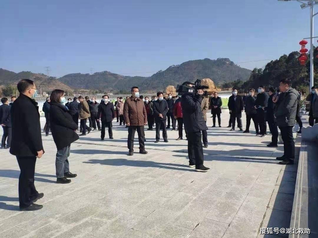 蕲春狮子镇人口_湖北蕲春横车镇(3)