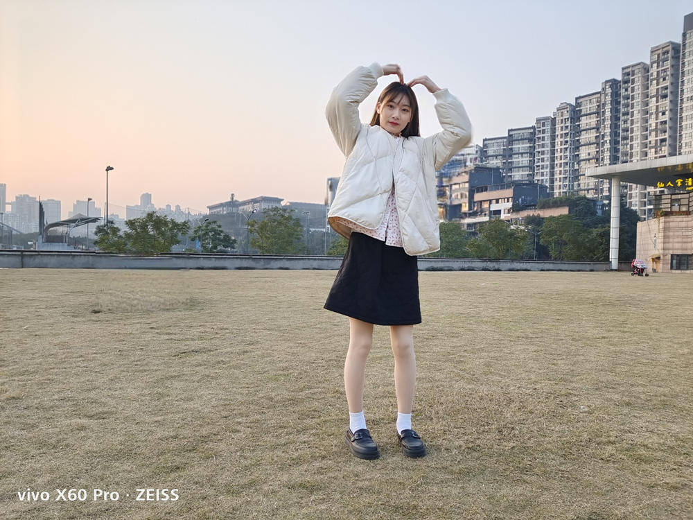 人物|包教包会！手机AI抠图轻松让你家拍照片背景秒变迪士尼城堡