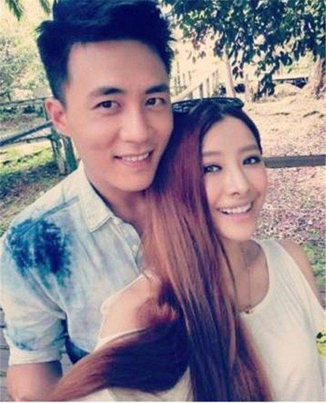 杜淳晒结婚证宣布结婚喜讯,杜淳老婆是谁,是一名花店老板_手机搜狐网