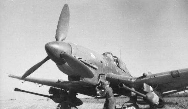 呼啸的恶魔,二战纳粹空军的俯冲轰炸机,ju-87"斯图卡"