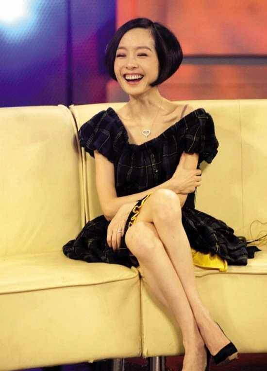 原创陈鲁豫:与美国老公闪婚4年,怀孕期间被老公抛弃,至今没有孩子