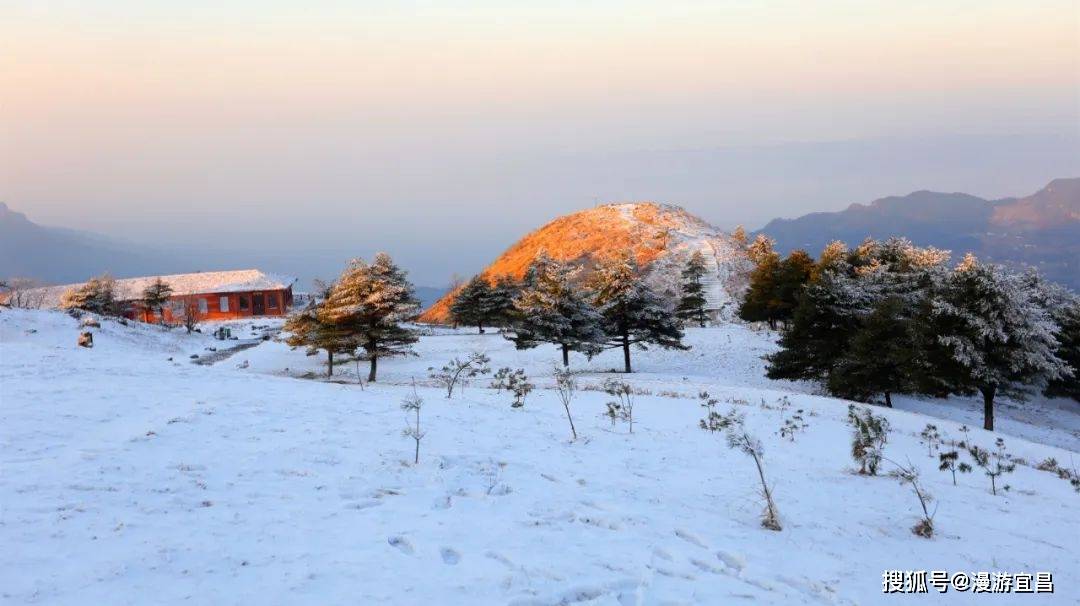 湖北百里荒,冬日草原雪景醉游人