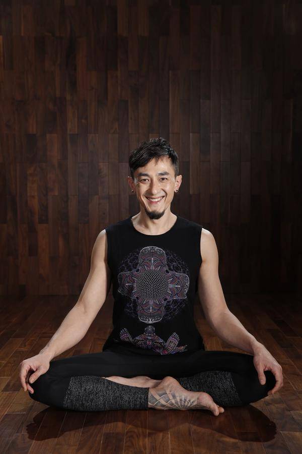 瑜伽之心——带来适宜于现代人生活方式的经典瑜伽