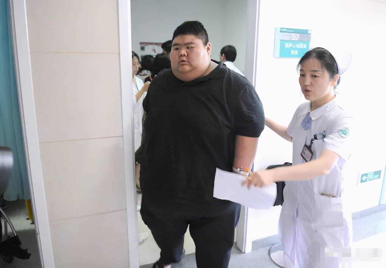 原创他是中国第一胖子重668斤为爱减掉400斤如今怎么样了