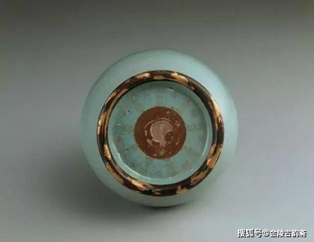 台北故宫21件汝窑瓷器高清图,底图,传记鉴赏