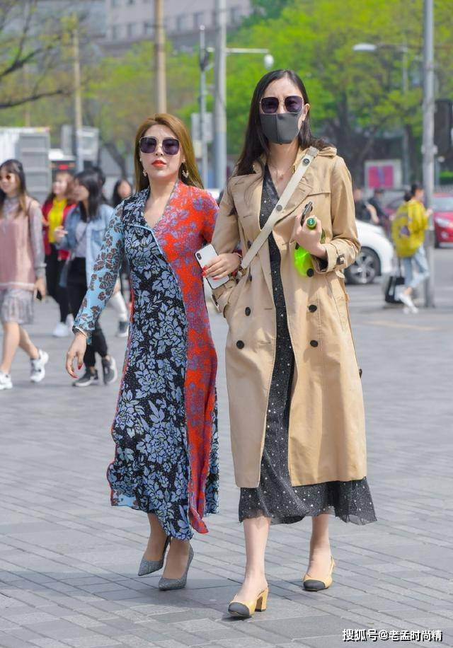 摄影:"黑与红"怎么融入连衣裙? 胖女孩的做法值得借鉴