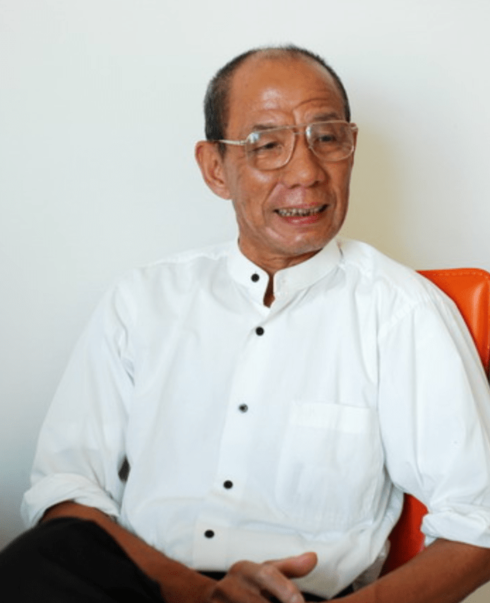 原创国家一级演员,82岁老戏骨魏宗万近照,与大6岁妻子恩爱一辈子