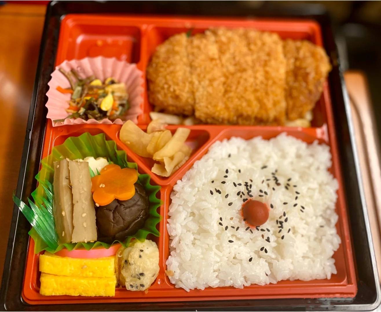 原创日本人气第一的火车便当能比高铁盒饭好吃吗