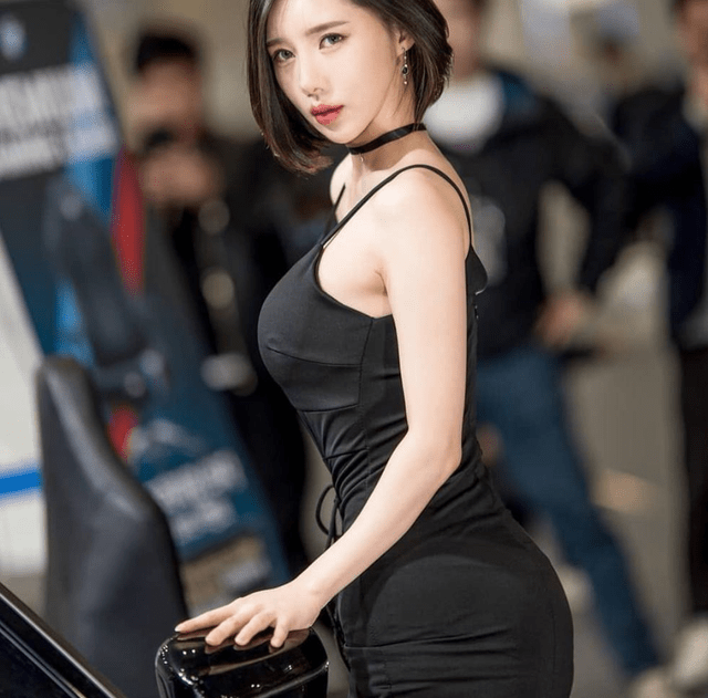 平面模特,车模等时尚领域的女生,都拥有好身材,今天给大家介绍的就是