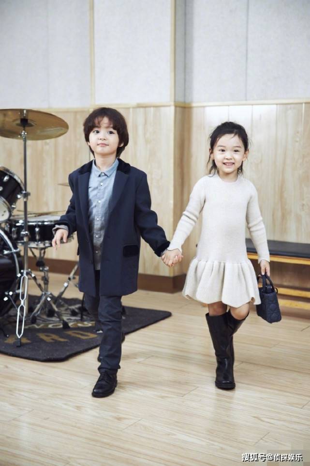 原创老母亲的骄傲女儿写真被赞有明星范妈妈董璇回复快赶上我了