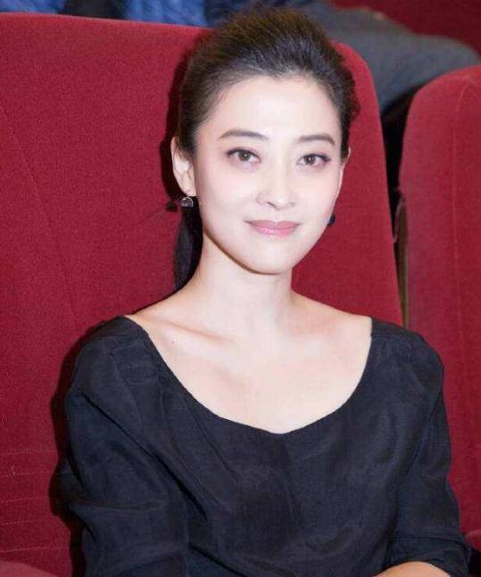 梅婷23岁搭档张国荣离婚后前夫转身和李小冉好今二婚超幸福