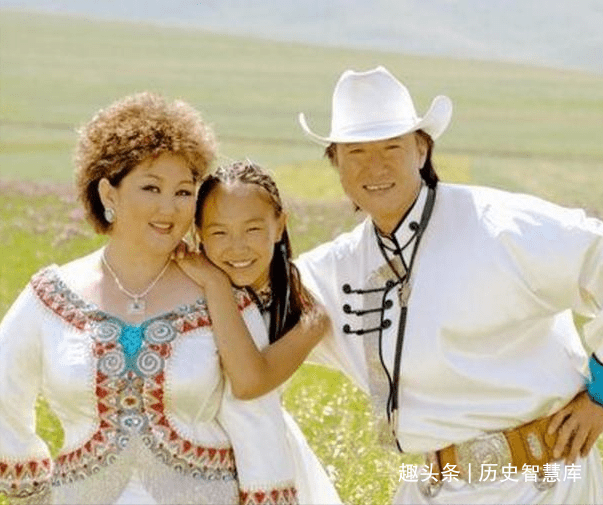 吉祥三宝15年后:爸爸去世,妈妈隐退,"女儿"英格玛大变