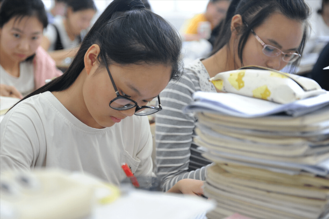 在大学当高中生 来自搜狐网