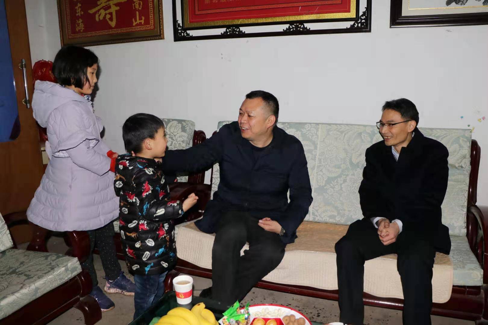 江西万年:浓浓关怀显真情 县领导与优秀人才新春共话