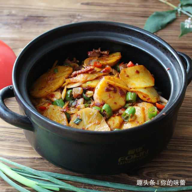 干锅土豆片,香辣过瘾,做法简单,好吃到放不下筷子