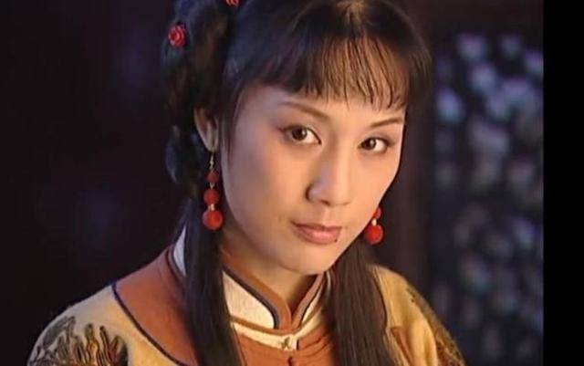 63岁"痣美人"李建群现状,和导演同居27年未领证,今未婚无儿女