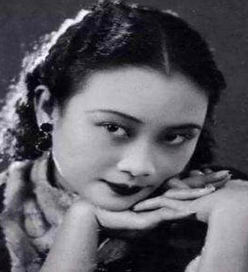上海滩超级美女蒋梅英:62岁仍被小鲜肉追求,9年后却被