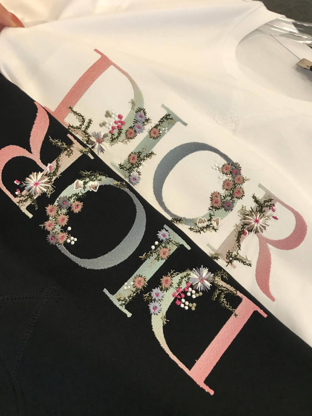 2021 dior flowers早春刺绣新款短袖