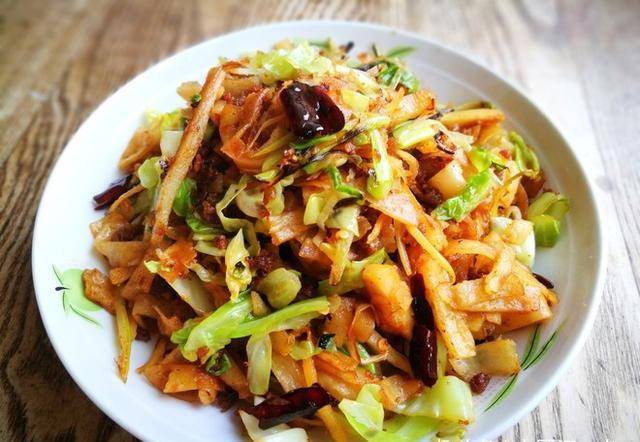 原创大厨教你做北方人爱吃的炒饼掌握这3个技巧和饭店的一样好吃