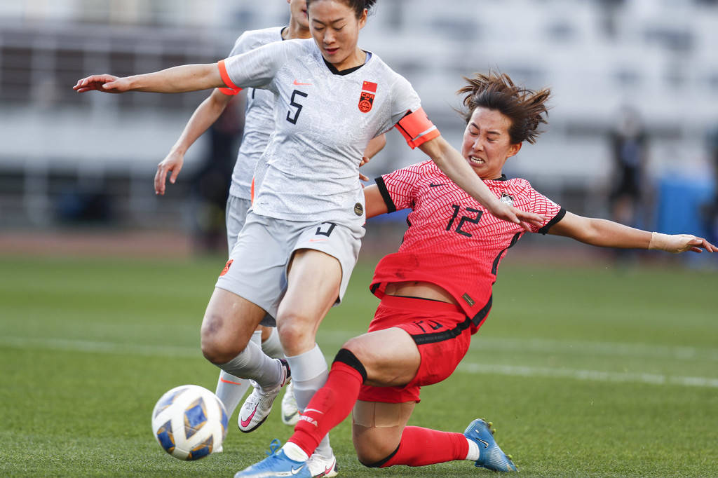 高清:女足奥预赛中国队2-1韩国队 张馨破门庆祝