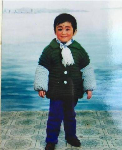 明星童年照:杨幂奶萌,魏大勋是胖小子,冯绍峰长得比女孩还漂亮!