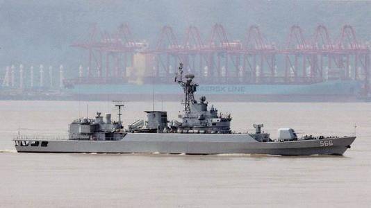 2021年中国海军水面舰艇中,驱逐舰,护卫舰等主战舰艇阵容