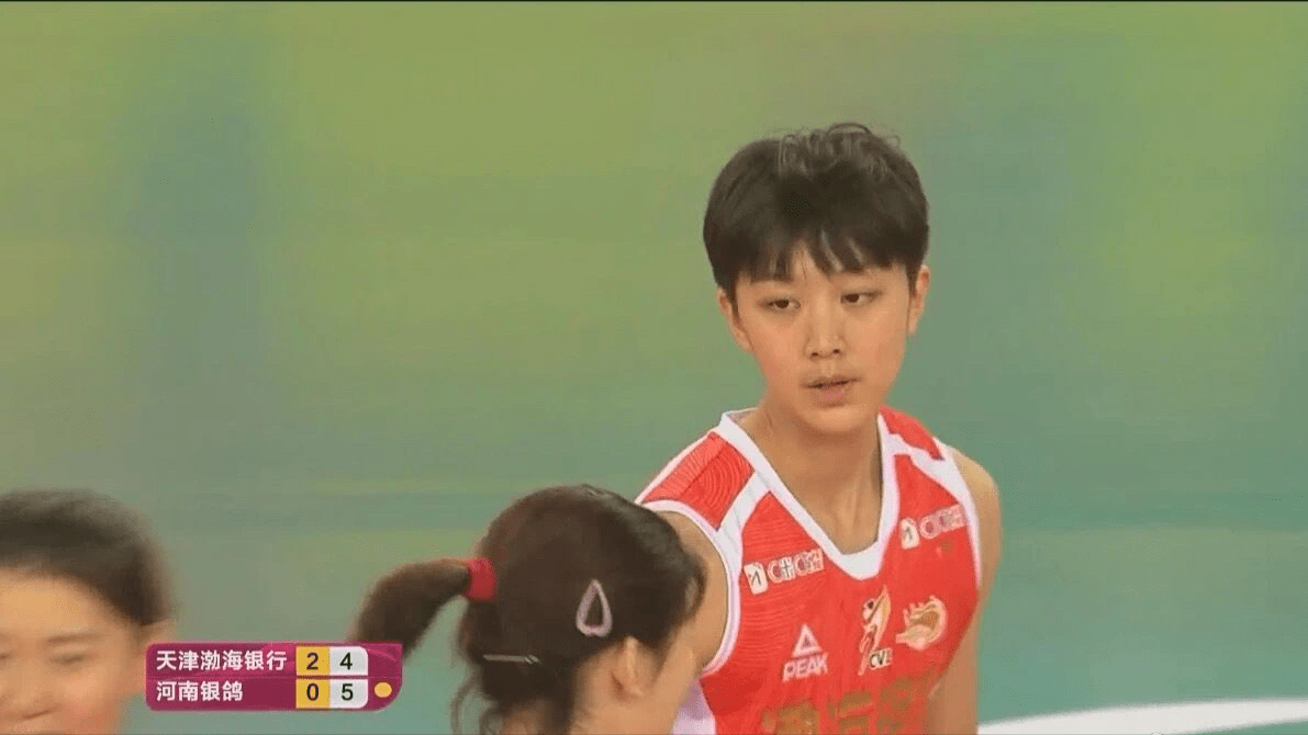 天津女排新星陈博雅一绝活儿排坛无人能及,辅佐李盈莹