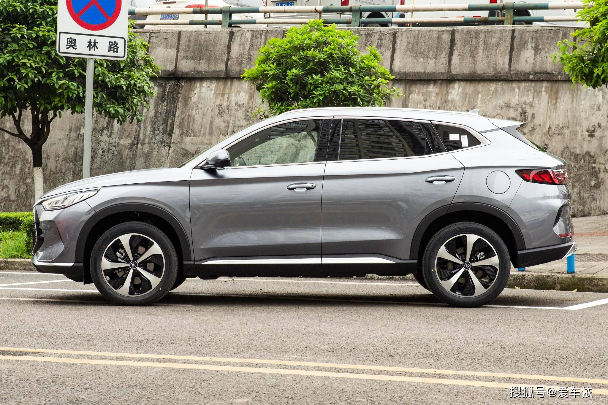 比亚迪宋suv2021新款,一汽奔腾t55价格及图片 2021款比亚迪宋plus dm-i,三大核心卖点,不"油"人生.