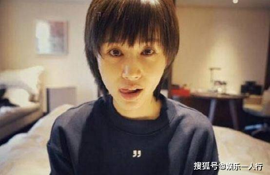 原创带你看看王子文的豪宅累了就在客厅沙发睡觉生活照太可爱了