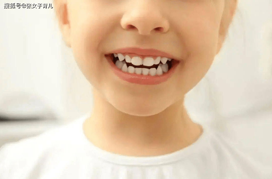 7岁男童因多生牙拔牙昏迷40天,难道父母不该好好反思下么