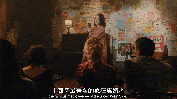 (stand-up comedy),一个人,一支麦,通过语言和表演呈现段子内容来