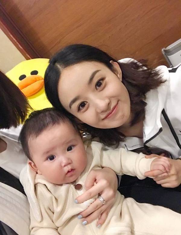 赵丽颖打脸专业户?结婚生子到离婚先辟谣再官宣,这几波操作厉害