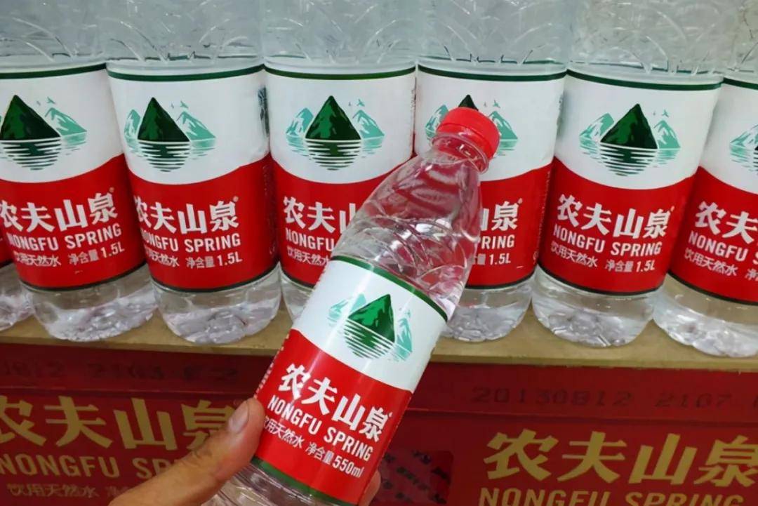 农夫山泉开卖天然矿泉水能学到百岁山的灵魂吗