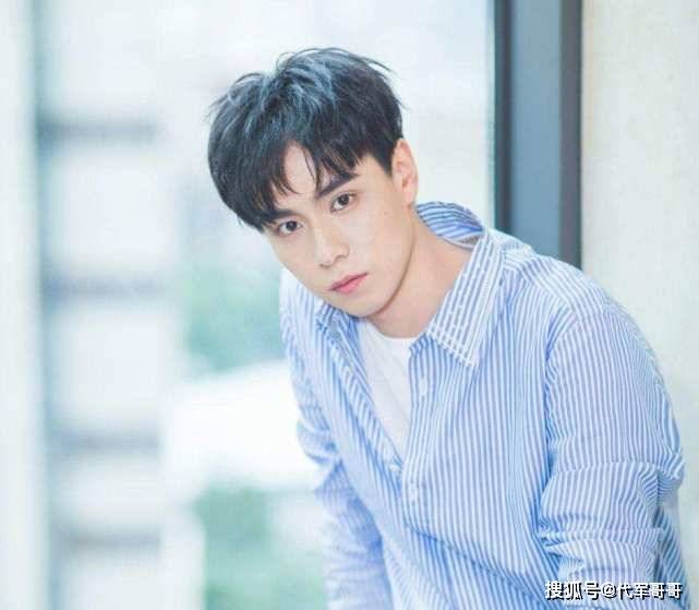演网剧出名的明星排行,胡一天第八,张天爱第二,赵露思排第几?
