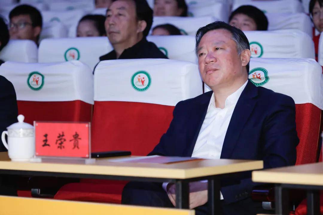 海安市委常委,宣传部部长王荣贵,市人民政府副市长卢林,市关工委主任