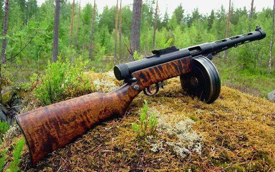 原创冲锋枪界劳斯莱斯,芬兰索米m1931的荣耀和作死之路